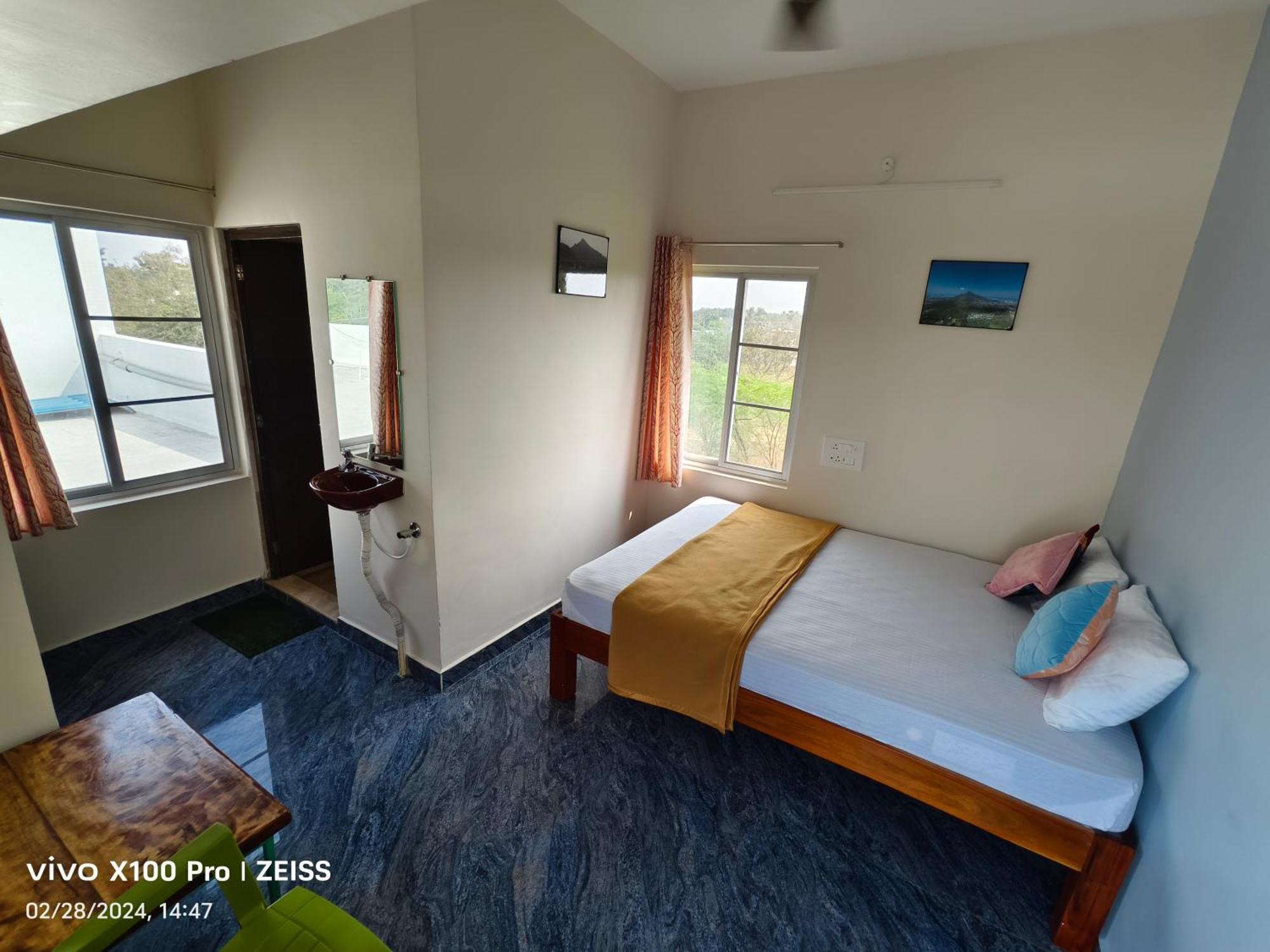 Rpm Home Stay Tiruvannāmalai Esterno foto